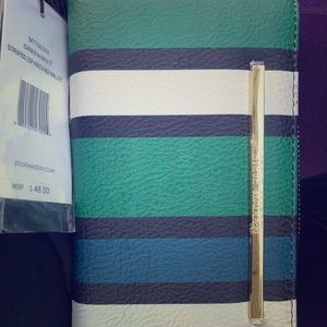 Steve Madden clutch wallet new with tags